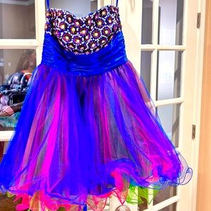 Women’s formal dress